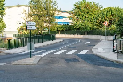  L'ouverture de la route � double sens entre SANARY et SIX FOURS