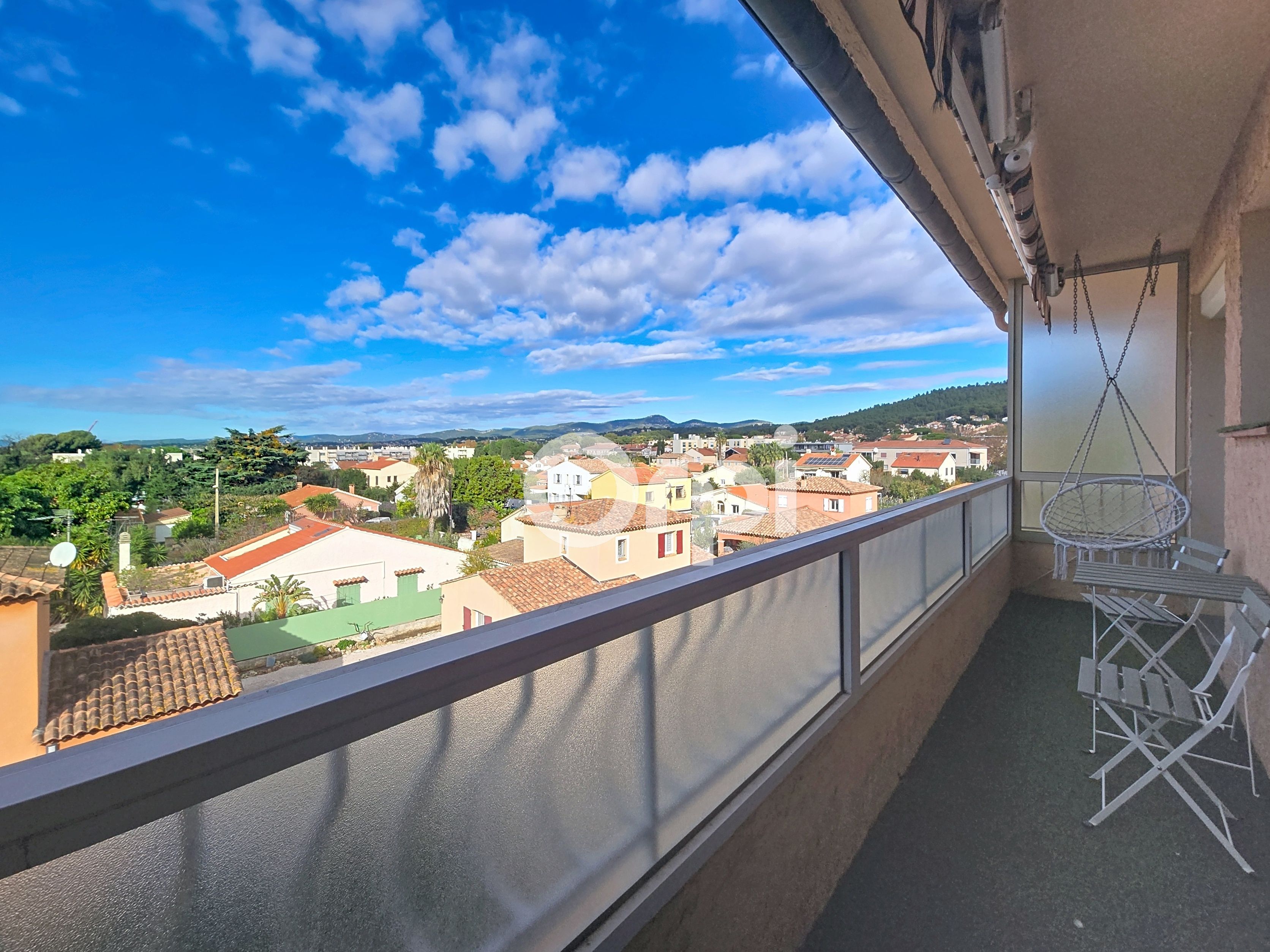 Appartement - SIX FOURS LES PLAGES