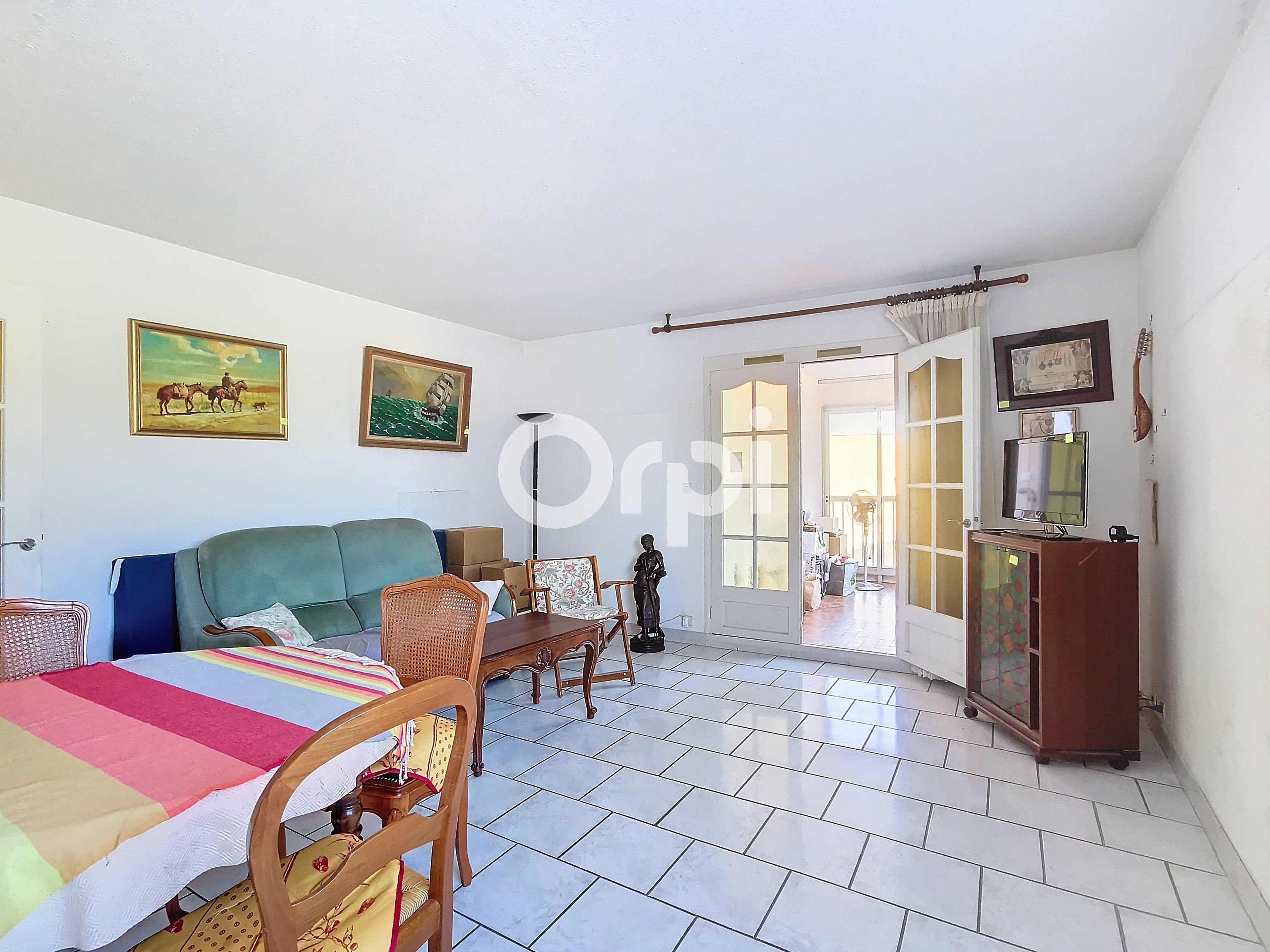 Appartement - SIX FOURS LES PLAGES